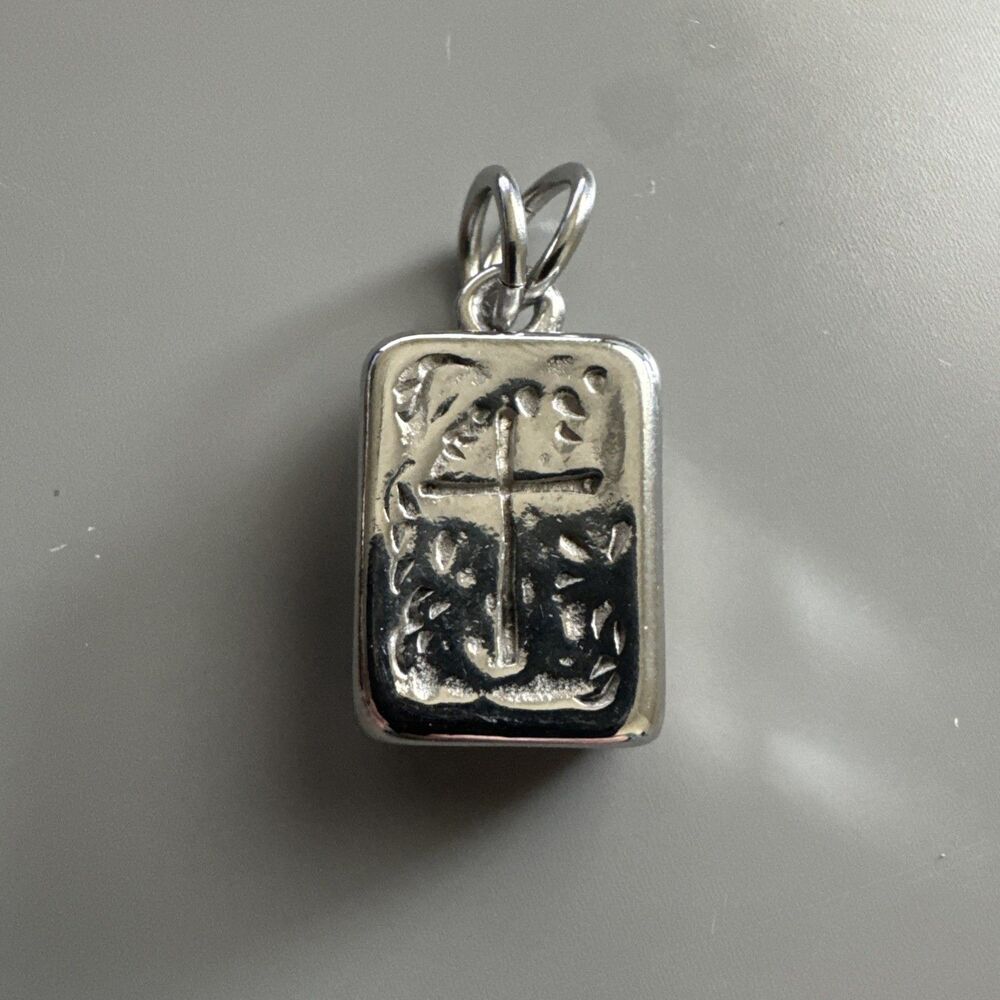 Solid Rectangular block Silver Tone Cross Pendant Stainless Steel 24 Inch Chain
